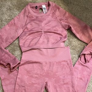 Gym shark pink set